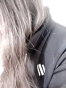 babychill09 online show from November 29, 2025, 7:30 am