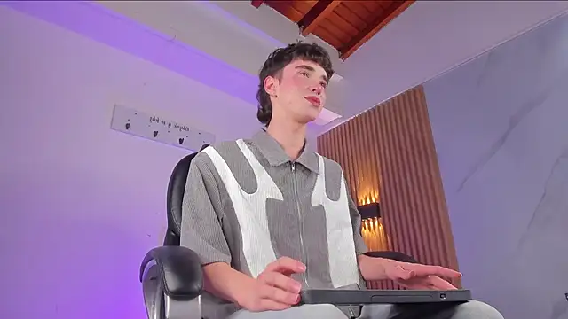 austin rouse online show from March 11, 2026, 8:47 pm