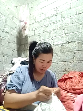 jienrrr online show from October 22, 2025, 1:05 am