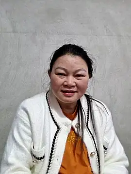 Snapshot of yoowwmr chatting on November 26, 2025, 2:55 am yoowwmr online show from November 26, 2025, 2:55 am