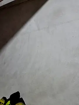 Snapshot of yoowwmr chatting on November 15, 2025, 11:58 am yoowwmr online show from November 15, 2025, 11:58 am