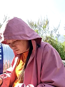 Snapshot of yoowwmr chatting on November 27, 2025, 3:51 am yoowwmr online show from November 27, 2025, 3:51 am