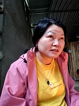 Snapshot of yoowwmr chatting on November 5, 2025, 3:42 am yoowwmr online show from November 5, 2025, 3:42 am