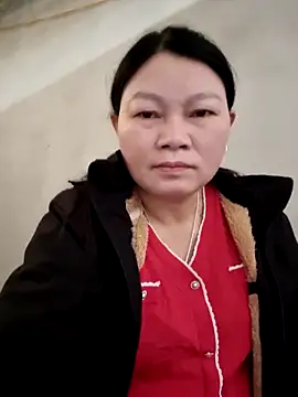 Snapshot of yoowwmr chatting on November 16, 2025, 12:04 am yoowwmr online show from November 16, 2025, 12:04 am