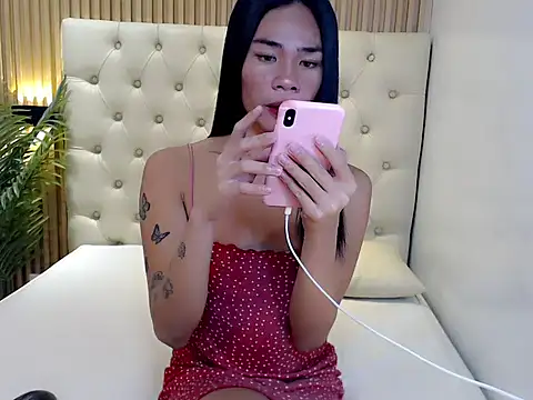 Snapshot of SexualDesire1x chatting on November 19, 2025, 1:33 pm SexualDesire1x online show from November 19, 2025, 1:33 pm