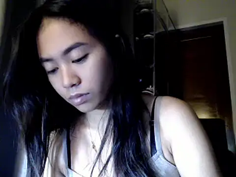 candycrushyyy online show from October 17, 2025, 9:49 pm