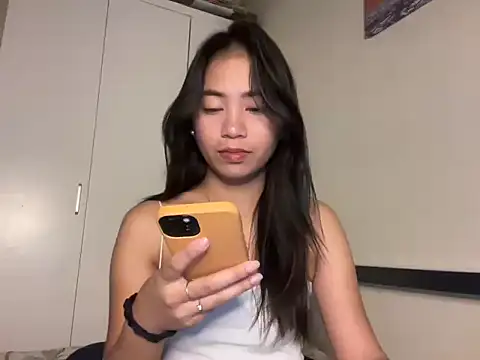 candycrushyyy online show from November 11, 2025, 8:58 pm