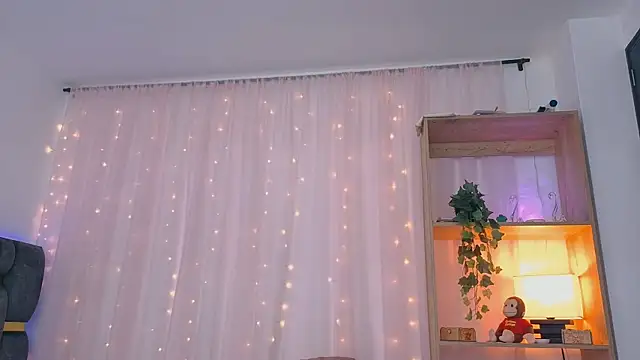 anitaglow online show from September 28, 2025, 4:36 pm