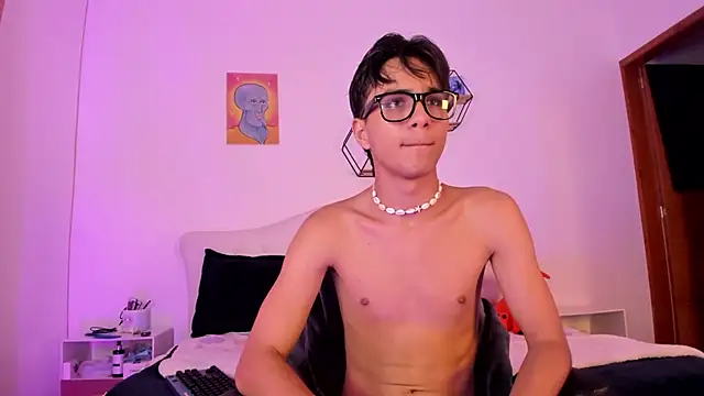 Snapshot of jin_luna chatting on September 22, 2025, 12:05 am jin luna online show from September 22, 2025, 12:05 am