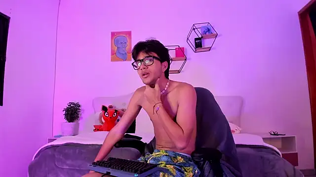 Snapshot of jin_luna chatting on October 7, 2025, 11:44 am jin luna online show from October 7, 2025, 11:44 am