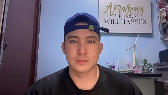 Snapshot of lovely_jay chatting on December 19, 2025, 12:36 am lovely jay online show from December 19, 2025, 12:36 am