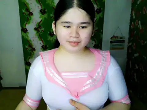 skinnygirl 69 online show from December 19, 2025, 11:40 pm