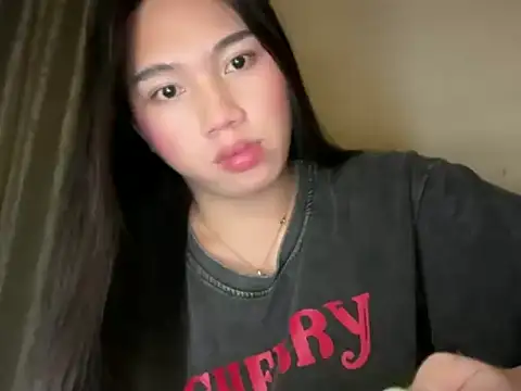 Snapshot of kat_mire chatting on July 25, 2026, 8:15 pm kat mire online show from July 25, 2026, 8:15 pm
