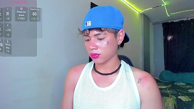 Snapshot of Jostin18 chatting on December 15, 2025, 2:01 pm Jostin18 online show from December 15, 2025, 2:01 pm