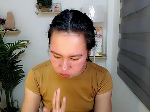 kimbratx online show from November 18, 2025, 10:34 pm