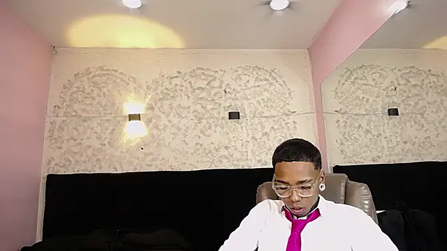 CollemanStone online show from November 12, 2025, 1:04 pm