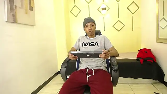 CollemanStone online show from November 21, 2025, 4:22 am