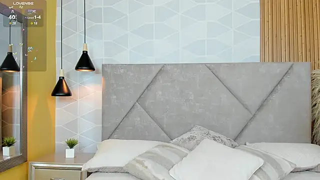 Snapshot of Jade_Whisper chatting on October 22, 2025, 1:27 am Jade Whisper online show from October 22, 2025, 1:27 am