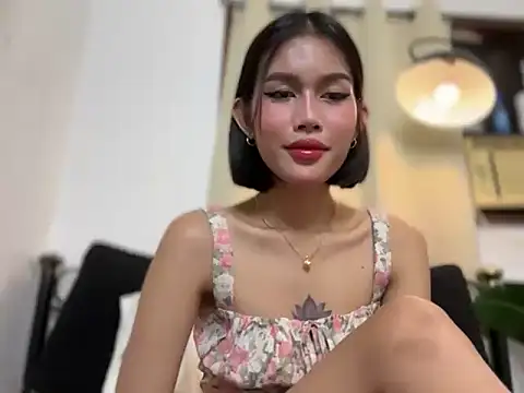 Snapshot of Beautiful_Mistakexxx chatting on May 11, 2026, 1:51 am Beautiful Mistakexxx online show from May 11, 2026, 1:51 am