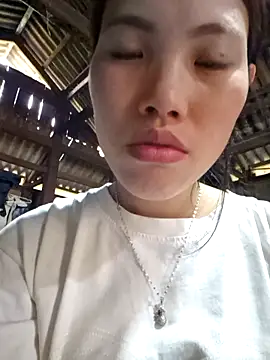 Snapshot of cincin_677 chatting on October 19, 2025, 2:25 am cincin 677 online show from October 19, 2025, 2:25 am