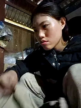 Snapshot of cincin_677 chatting on October 22, 2025, 2:22 am cincin 677 online show from October 22, 2025, 2:22 am