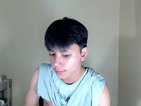 Snapshot of ynotyu chatting on November 12, 2025, 3:27 pm ynotyu online show from November 12, 2025, 3:27 pm