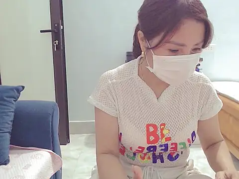 ruby 8x online show from December 2, 2025, 1:46 pm