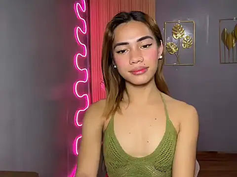 Lovelynikki03 online show from March 27, 2026, 7:04 pm