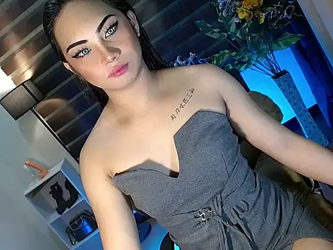 Snapshot of Bella_subhunterx chatting on October 15, 2025, 12:31 am Bella subhunterx online show from October 15, 2025, 12:31 am