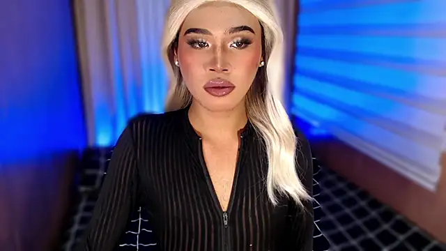 Snapshot of _tipsandchips chatting on October 23, 2025, 3:54 pm tipsandchips online show from October 23, 2025, 3:54 pm