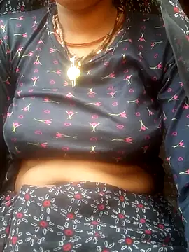 Snapshot of Hot_anjo chatting on October 6, 2025, 10:38 am Hot anjo online show from October 6, 2025, 10:38 am