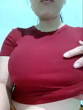 Shiny Babe online show from May 7, 2026, 3:22 am