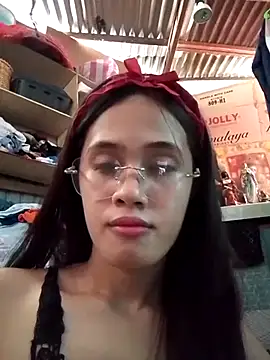 Snapshot of mika_walker chatting on November 8, 2025, 2:26 am mika walker online show from November 8, 2025, 2:26 am