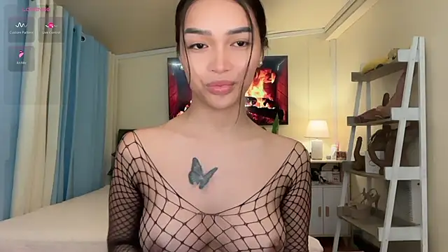 Snapshot of _agatha143_ chatting on July 2, 2026, 10:43 am agatha143 online show from July 2, 2026, 10:43 am