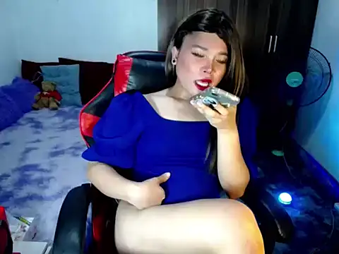 Snapshot of Urassiansweetcummer chatting on March 1, 2026, 8:47 am Urassiansweetcummer online show from March 1, 2026, 8:47 am