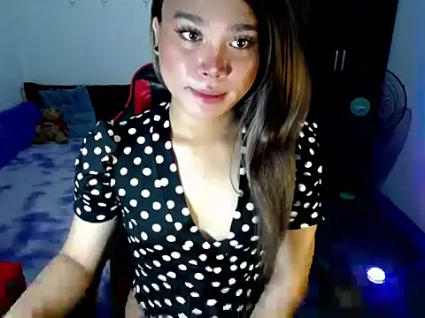 Snapshot of Urassiansweetcummer chatting on March 29, 2026, 3:41 am Urassiansweetcummer online show from March 29, 2026, 3:41 am