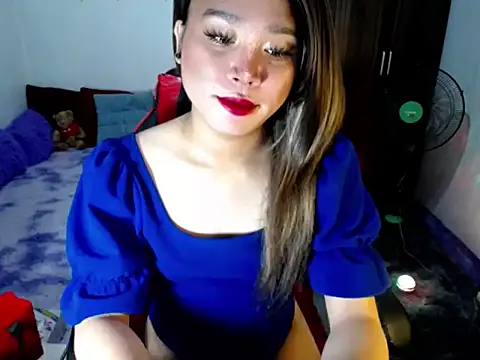 Snapshot of Urassiansweetcummer chatting on March 2, 2026, 12:00 am Urassiansweetcummer online show from March 2, 2026, 12:00 am