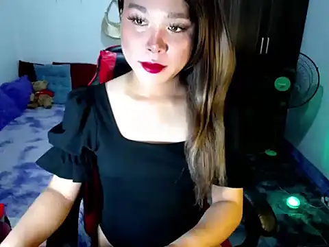 Snapshot of Urassiansweetcummer chatting on March 15, 2026, 11:56 pm Urassiansweetcummer online show from March 15, 2026, 11:56 pm