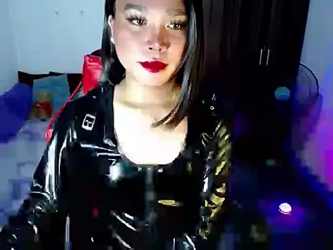 Snapshot of Urassiansweetcummer chatting on May 4, 2026, 2:04 am Urassiansweetcummer online show from May 4, 2026, 2:04 am