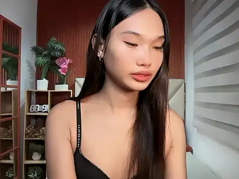 Snapshot of universal_slutt chatting on July 12, 2026, 5:47 pm universal slutt online show from July 12, 2026, 5:47 pm