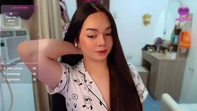 sofiahot365 online show from December 20, 2025, 7:44 am