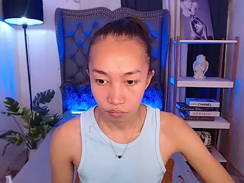 Snapshot of Sweet_kittyxx chatting on February 10, 2026, 7:29 am Sweet kittyxx online show from February 10, 2026, 7:29 am