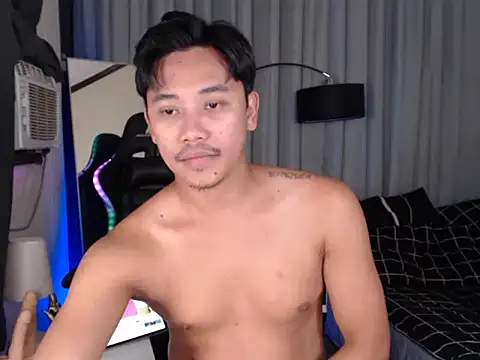 alexsuckable01 online show from May 5, 2026, 3:48 pm