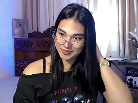 magnificent kitana online show from May 14, 2026, 12:13 pm