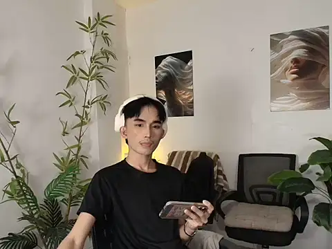 Snapshot of twink_pinoy chatting on June 27, 2026, 11:55 pm twink pinoy online show from June 27, 2026, 11:55 pm