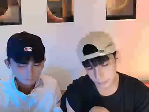 Snapshot of twink_pinoy chatting on August 5, 2026, 5:40 pm twink pinoy online show from August 5, 2026, 5:40 pm
