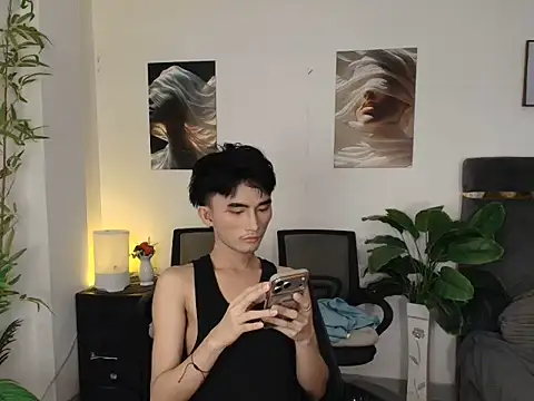 Snapshot of twink_pinoy chatting on June 30, 2026, 10:43 pm twink pinoy online show from June 30, 2026, 10:43 pm