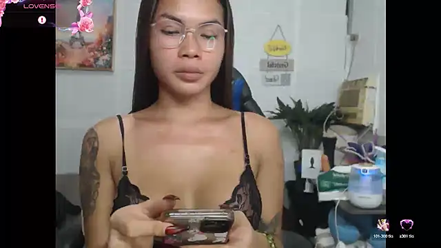 Snapshot of lucyheart777 chatting on June 17, 2026, 2:00 am lucyheart777 online show from June 17, 2026, 2:00 am