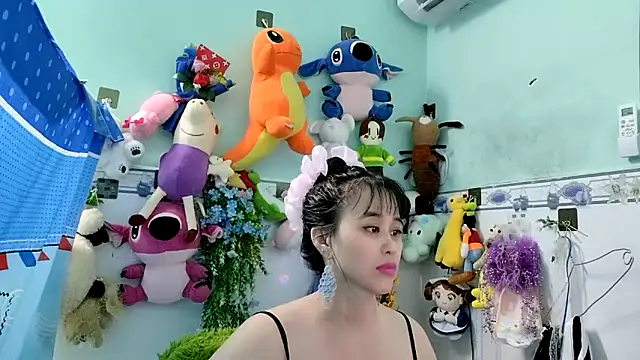 emgaixinhngoan online show from October 30, 2025, 3:20 pm