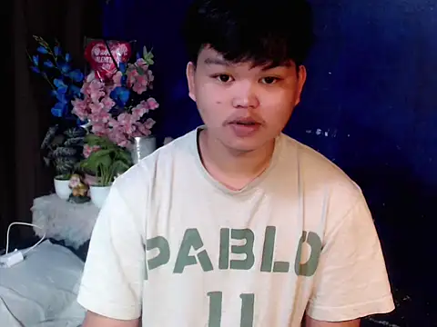 Reynelcock online show from March 7, 2026, 3:17 pm